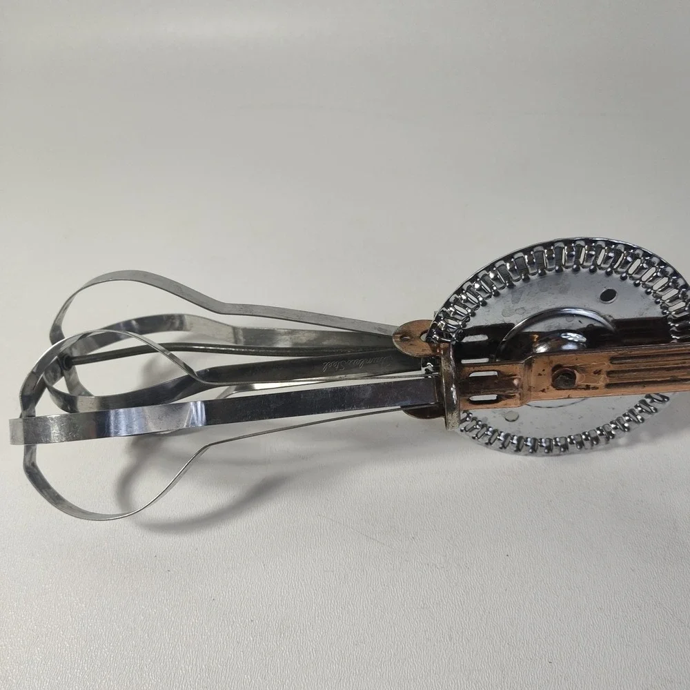 Ekco Hand Held Stainless Steel Mixer Manual‎ Rotary Egg Beater Wood Vtg USA